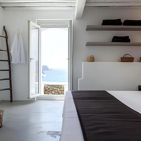 Nimela In Paros